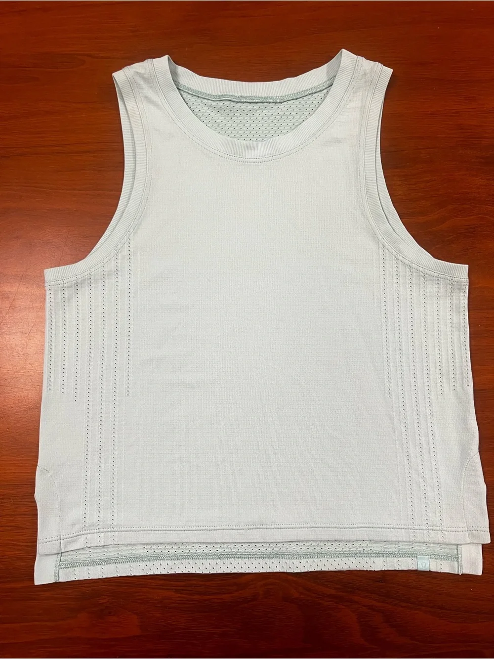 Lululemon Breeze By Muscle Crop Tank Top - Size 4 - Mint Green (EC)